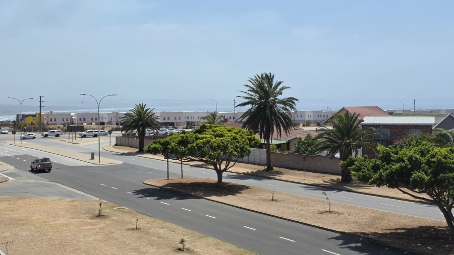 2 Bedroom Property for Sale in Heiderand Western Cape